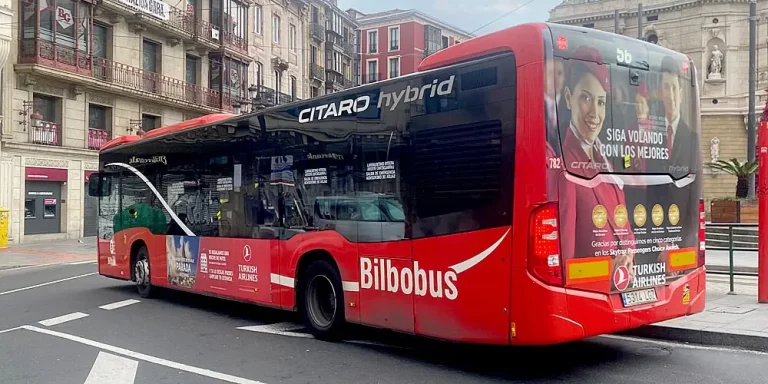 Publicidad Autobus_Bilbao_TRASERA INTEGRAL Y LATERAL